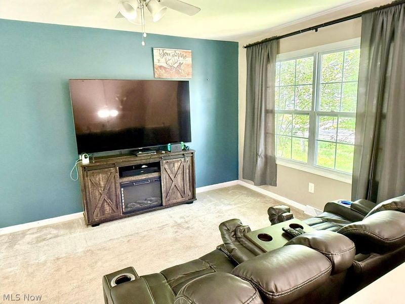 879 Kimberly Circle, Oberlin, OH 44074 Photo 4