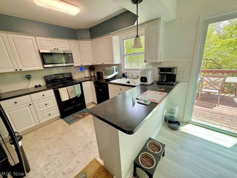 879 Kimberly Circle, Oberlin, OH 44074 Photo 7