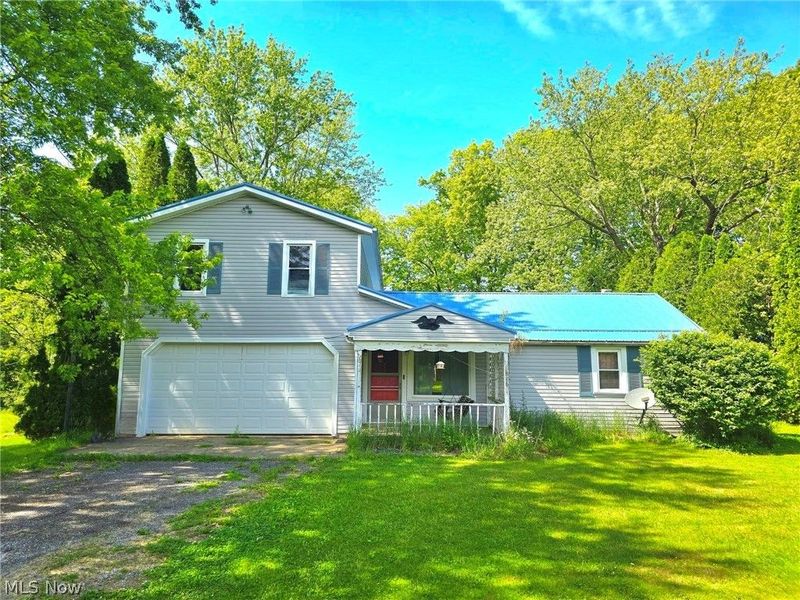 12516 Lake Drive, Burton, OH 44021 Photo 1