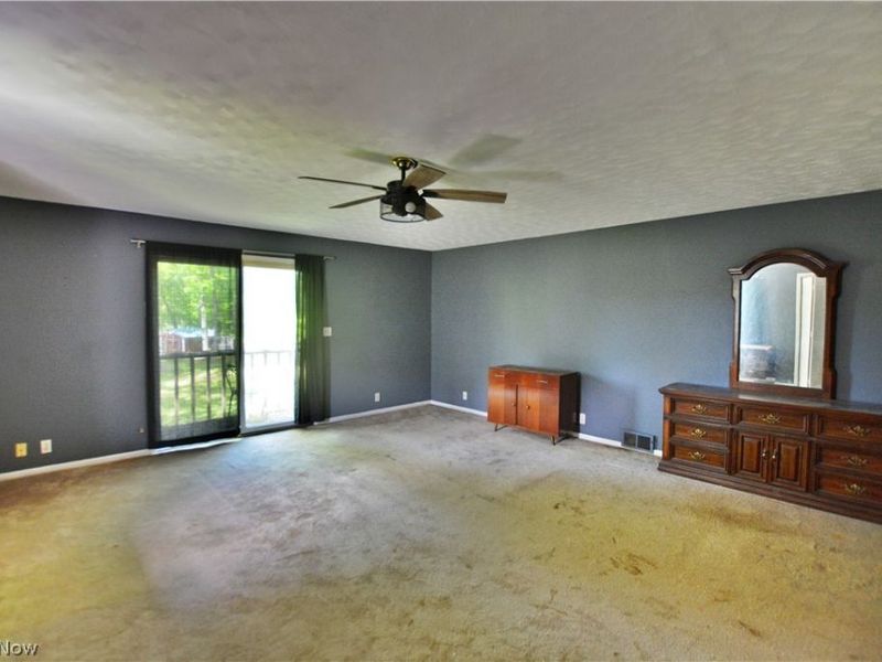 12516 Lake Drive, Burton, OH 44021 Photo 14