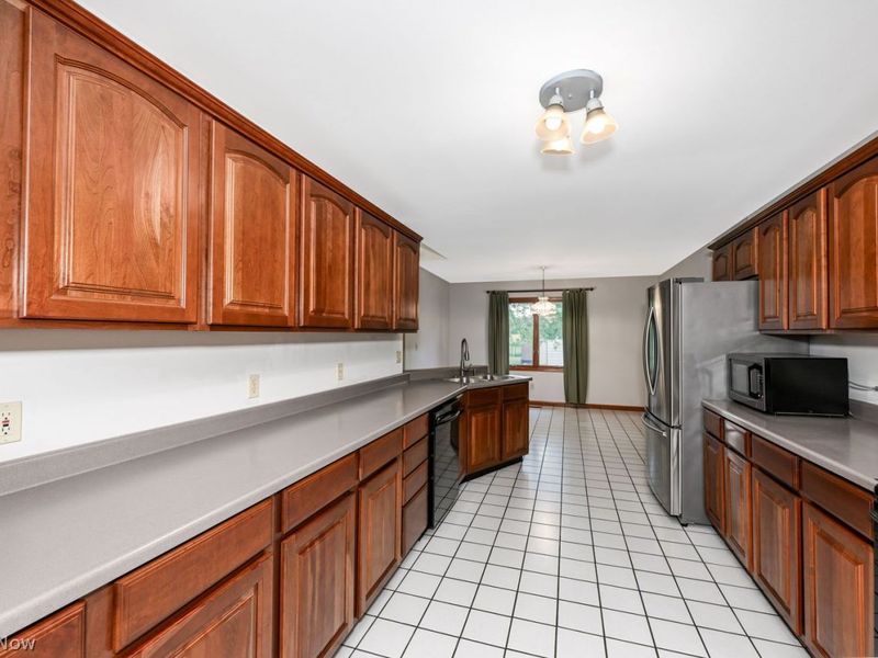 106 S Hametown Road , Copley, OH 44321 Photo 11