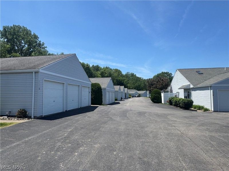 3393 Ivy Hill Circle, Unit D, Cortland, OH 44410 Photo 15