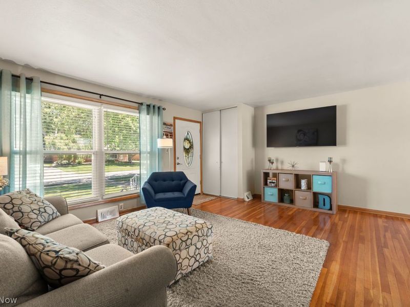 3820 W 212th Street , Fairview Park, OH 44126 Photo 5