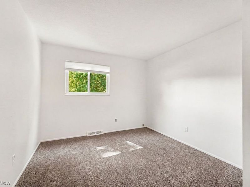 2178 Hamden Street, Madison, OH 44057 Photo 12