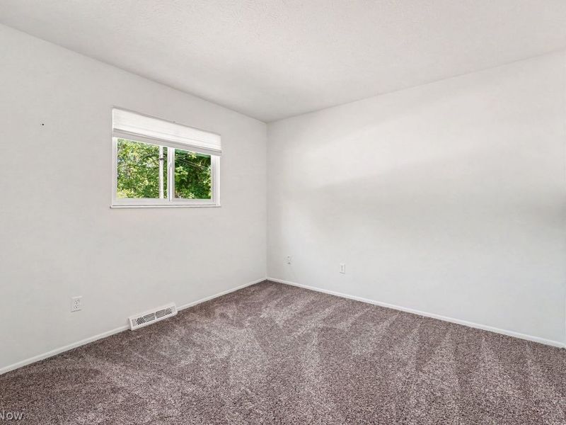 2178 Hamden Street, Madison, OH 44057 Photo 9
