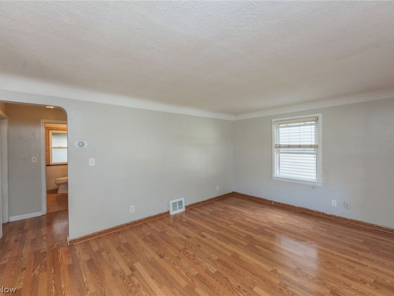 2511 North Avenue , Parma, OH 44134 Photo 3