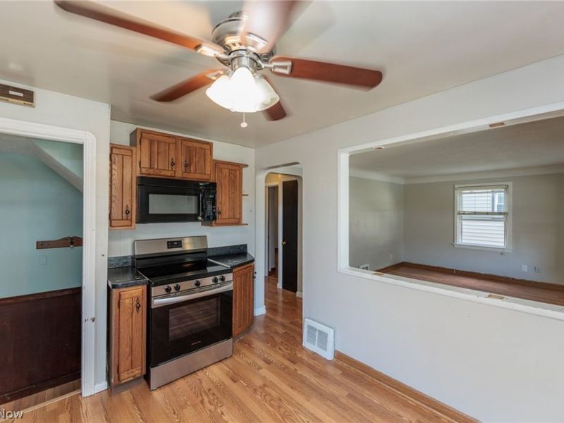 2511 North Avenue , Parma, OH 44134 Photo 7