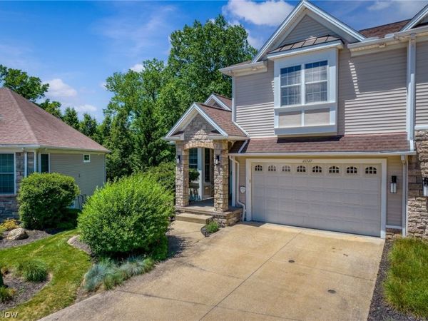 26727 Rue Saint Anne Court , Warrensville Heights, OH 44128