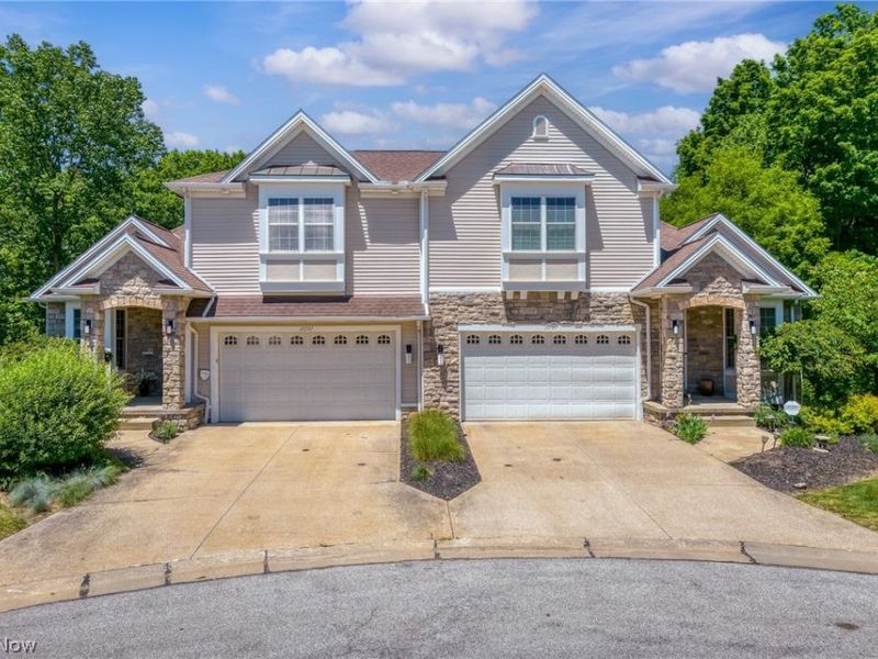 26727 Rue Saint Anne Court, Warrensville Heights, OH 44128 Photo 2
