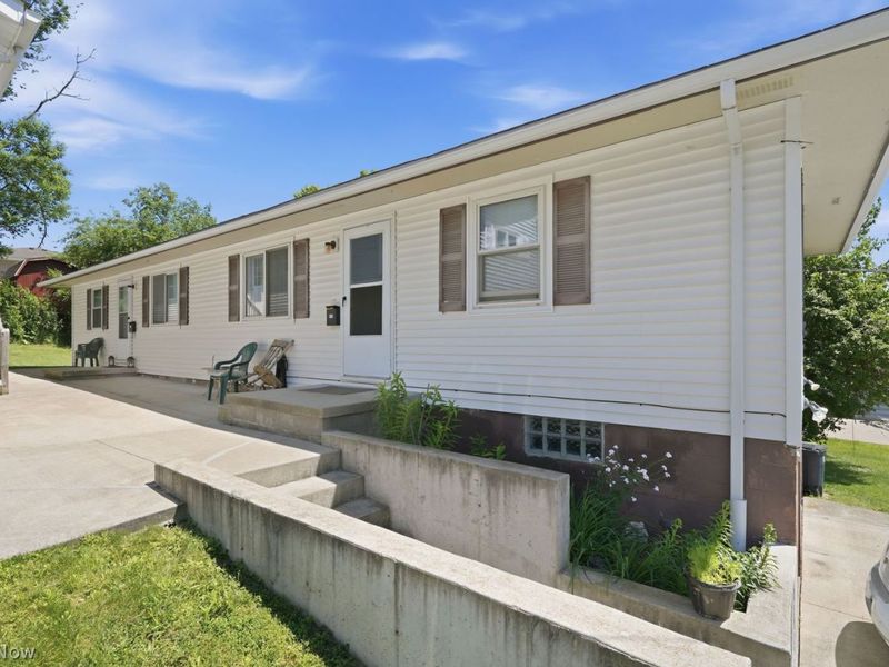 615 - 617 Fulmer Avenue, Akron, OH 44312 Photo 3