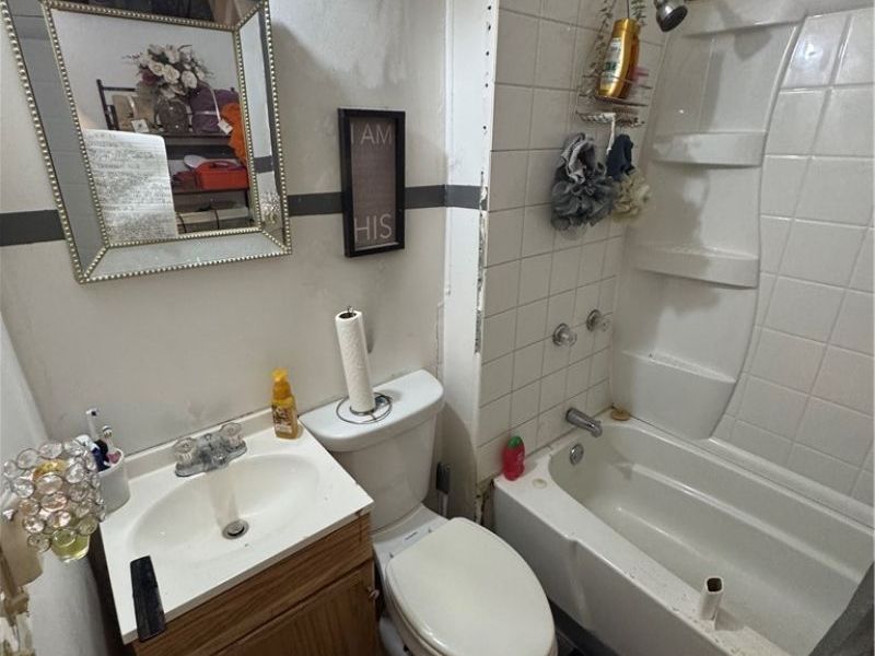 7601 Union Avenue , Cleveland, OH 44105 Photo 17