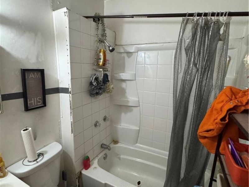 7601 Union Avenue , Cleveland, OH 44105 Photo 18