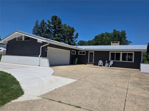 482 Fairwood Drive , Tallmadge, OH 44278