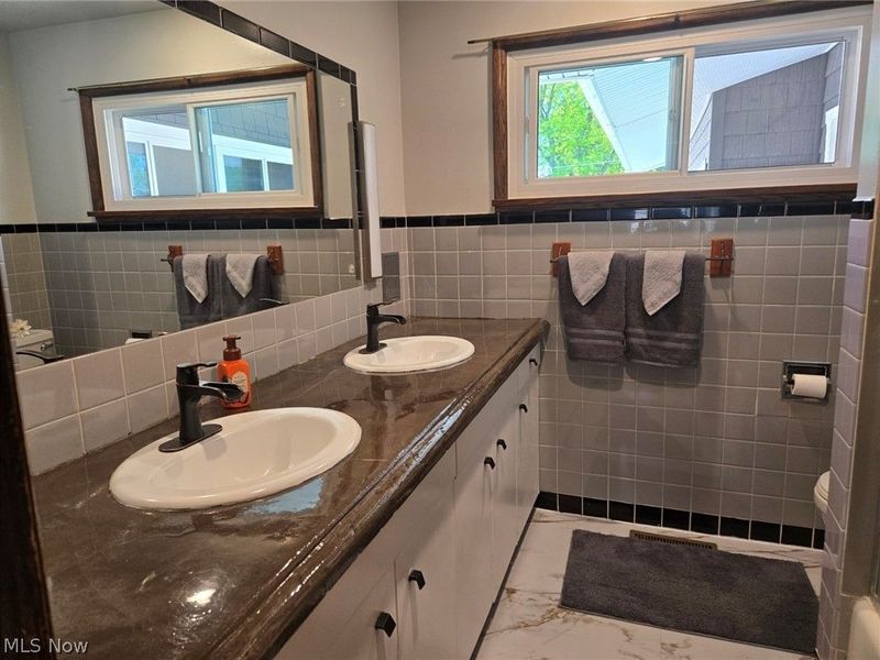 482 Fairwood Drive, Tallmadge, OH 44278 Photo 19