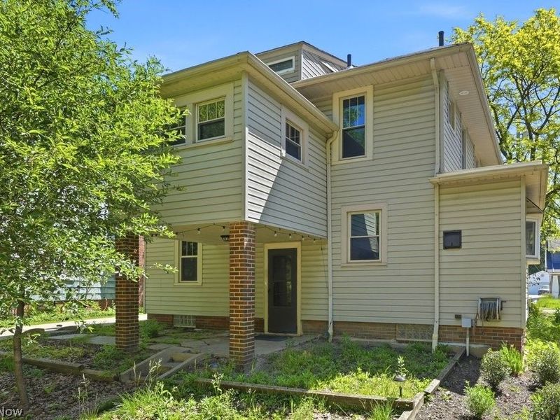 205 Logan Street , Bedford, OH 44146 Photo 11
