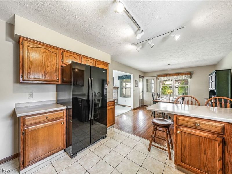 508 Hampton Drive, Elyria, OH 44035 Photo 11
