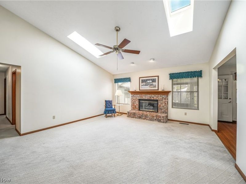 508 Hampton Drive, Elyria, OH 44035 Photo 6