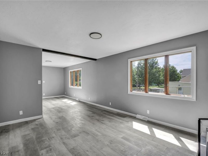 297 Paul Street , Bedford, OH 44146 Photo 15