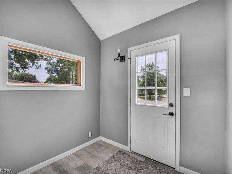 297 Paul Street , Bedford, OH 44146 Photo 17