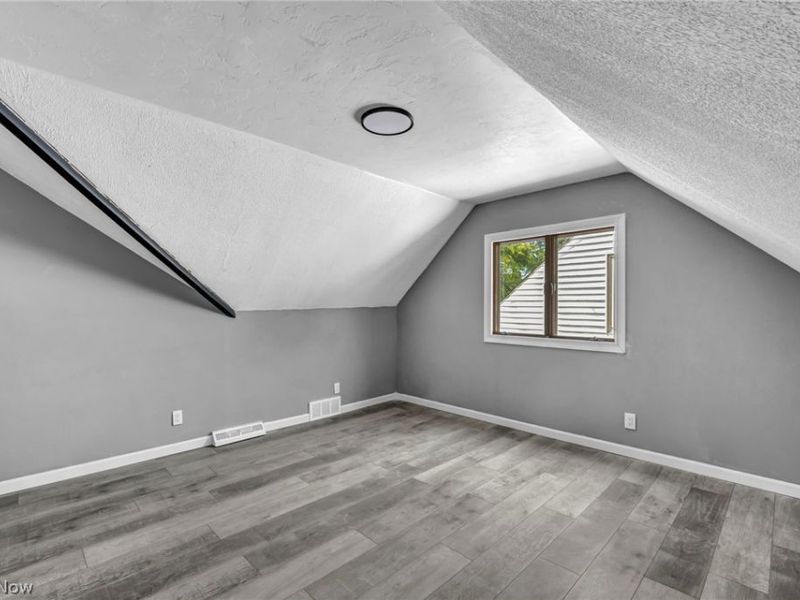 297 Paul Street , Bedford, OH 44146 Photo 24