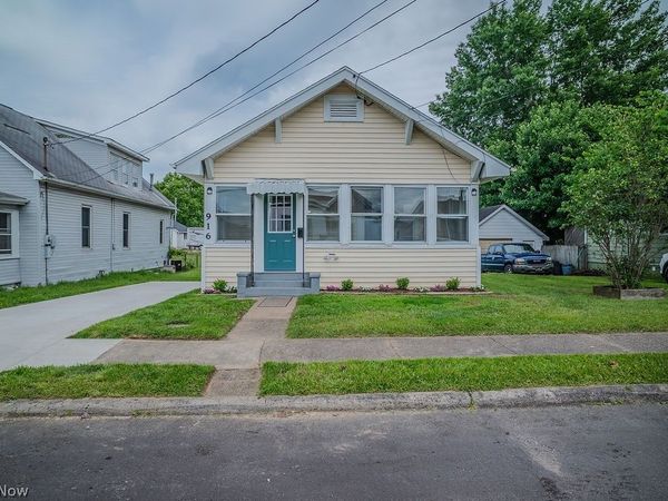 916 Maple Street , Parkersburg, WV 26101