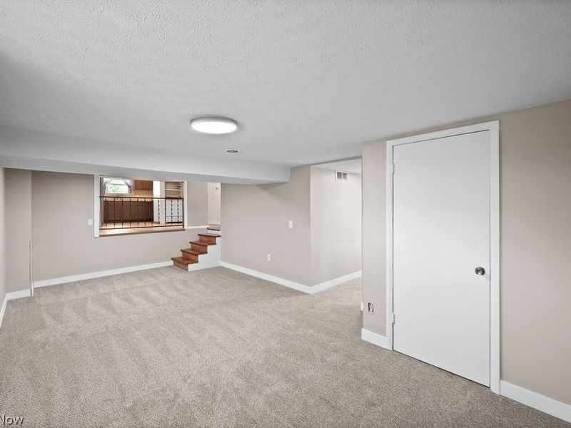11 Roberts Drive, Belpre, OH 45714 Photo 14
