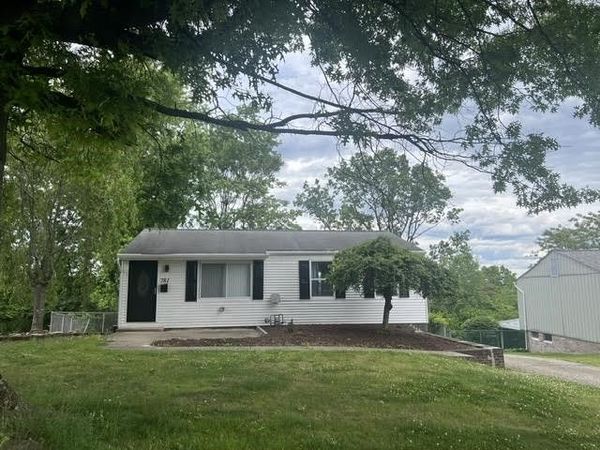 781 Illini Dr , Monroeville, PA 15146