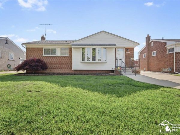15136 Poplar Street, Southgate, MI 48195