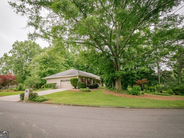 6960 Northgreen Drive, Sandy Springs, GA 30328