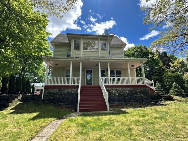 8 North St, Unit 1, Newton, MA 02459