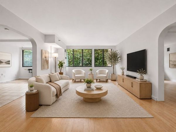 1731 Beacon, Unit 202, Brookline, MA 02445
