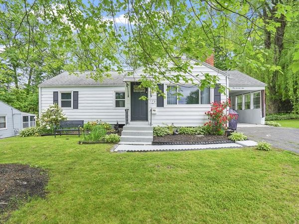 179 Knollwood St, Springfield, MA 01104