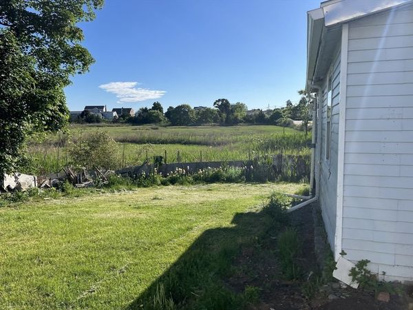576 Sea St, Quincy, MA 02169