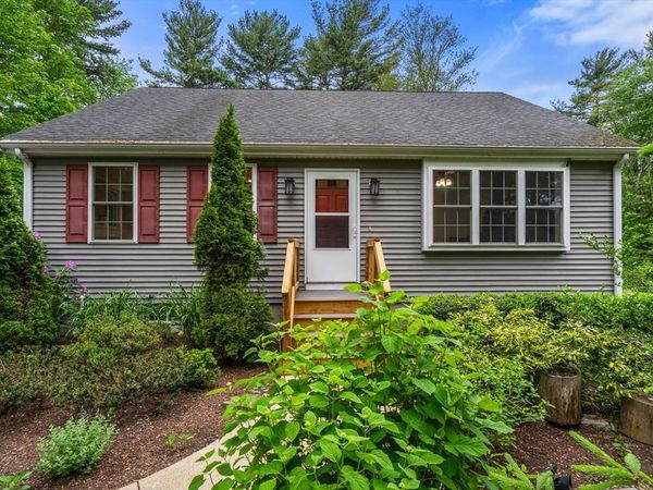 456 South St, Holbrook, MA 02343
