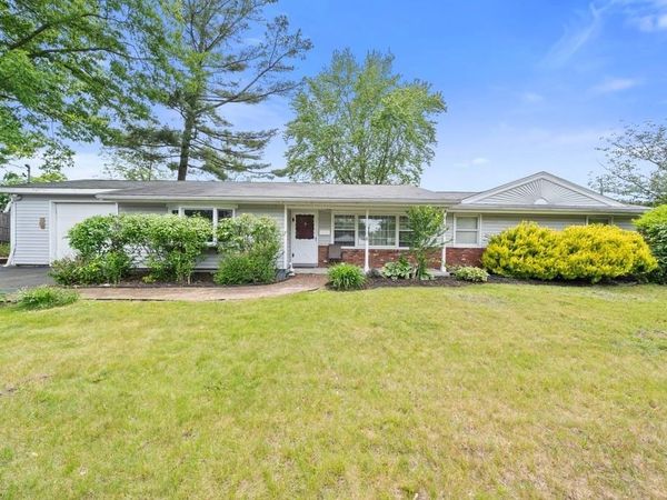 6 Antrim Rd, Peabody, MA 01960