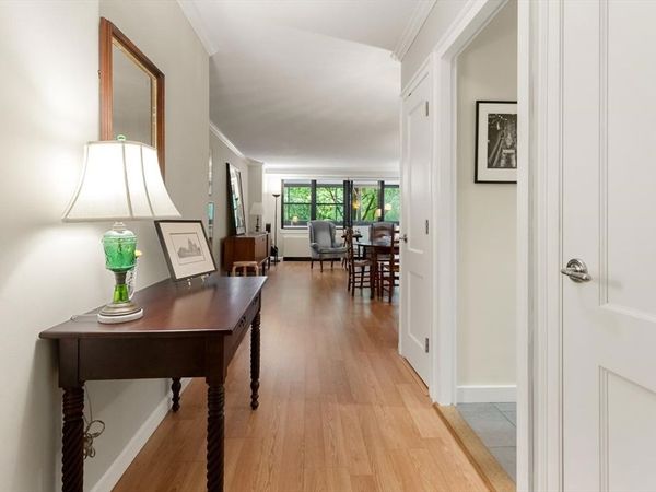2 Hawthorne Pl, Unit 5M, Boston, MA 02114