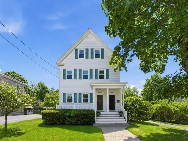62-64 W Water St, Rockland, MA 02370