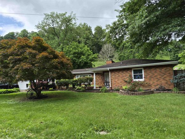 957 Walker Branch Rd., Huntington, WV 25704