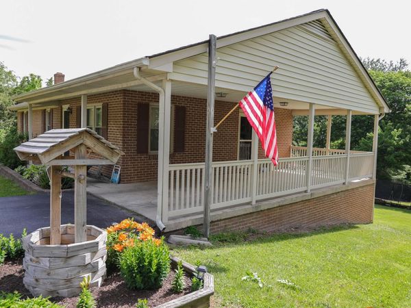 4316 LEE JACKSON HWY, GREENVILLE, VA 24440