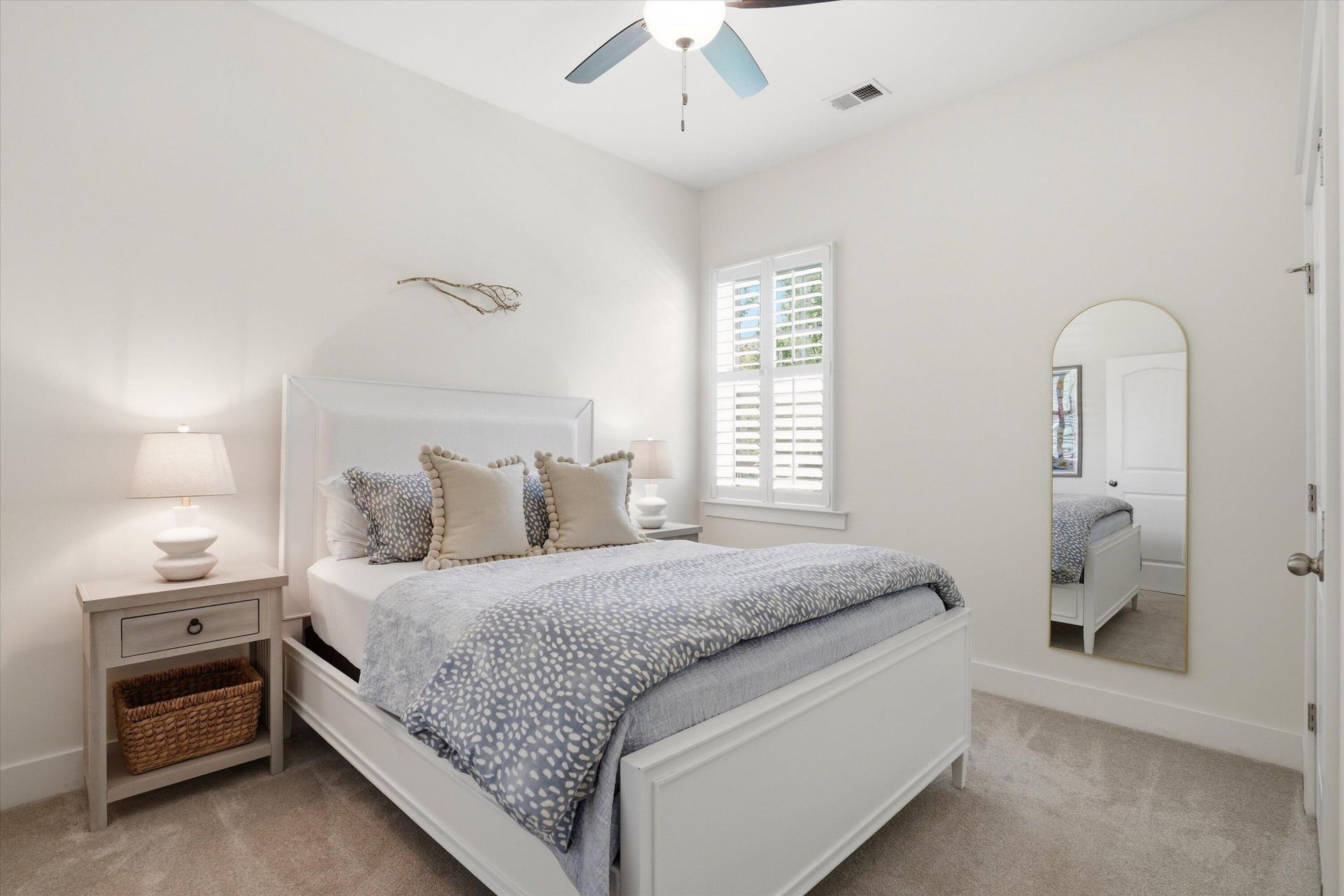 329 Ashby Street Photo 23