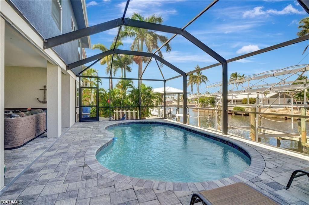 3420 1st Ave, Saint James City, FL 33956 Photo