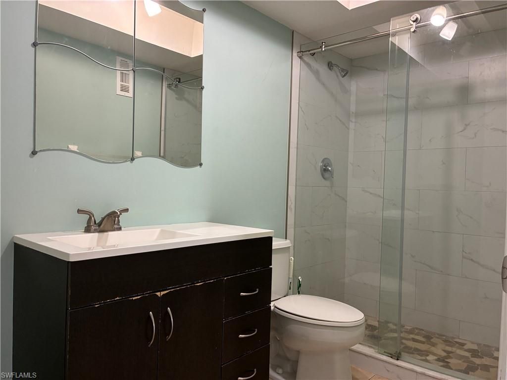 6142 Whiskey Creek Dr , Unit 619, Fort Myers, FL 33919 Photo