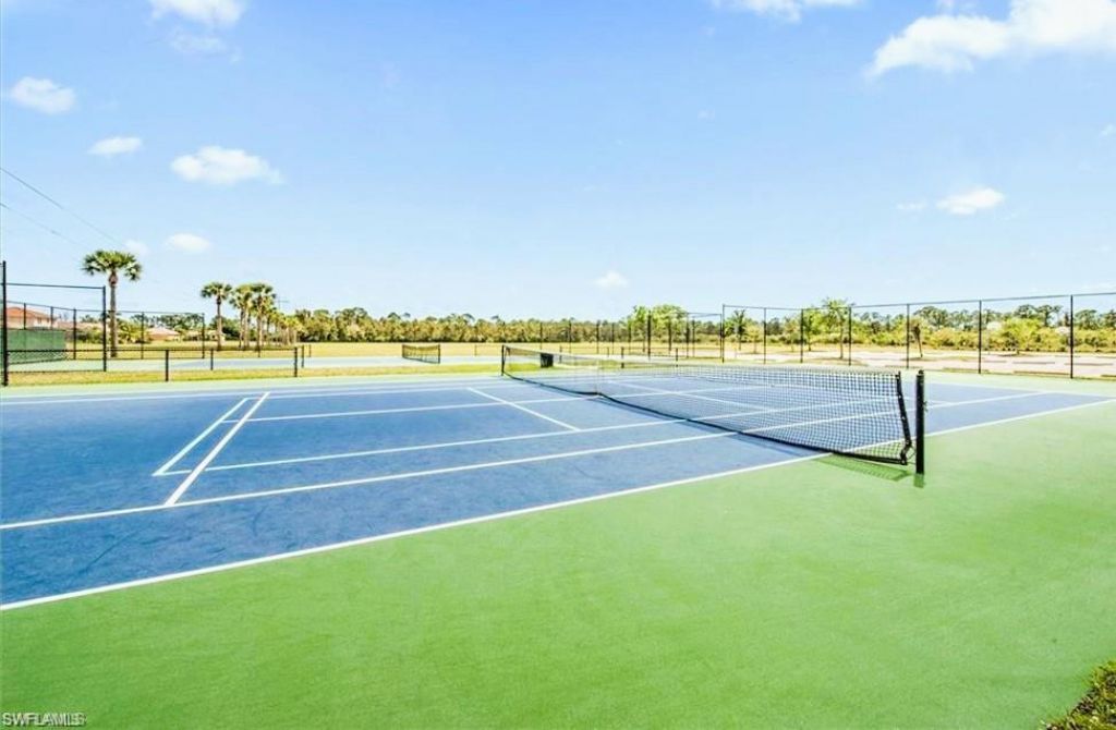 2560 Keystone Lake Dr , Cape Coral, FL 33909 Photo