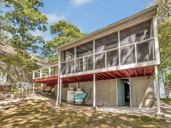 40 Lakeview Boulevard , Plymouth, MA 02360