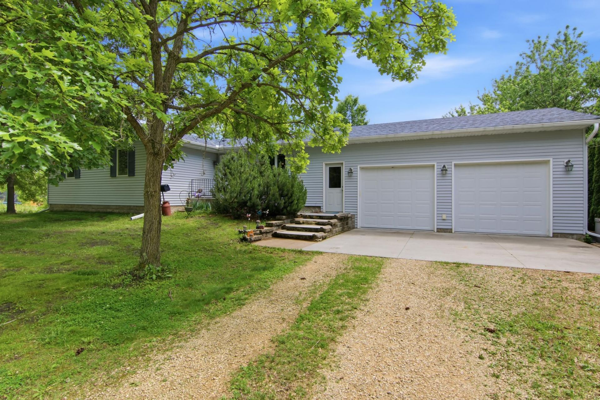 15381 670th Street , Wabasha, MN 55981