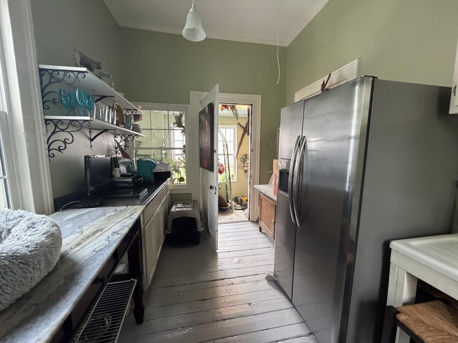 131 W Luke Avenue Photo 15