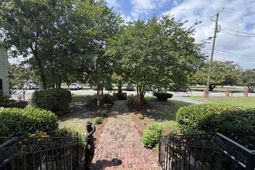 131 W Luke Avenue  photo 4