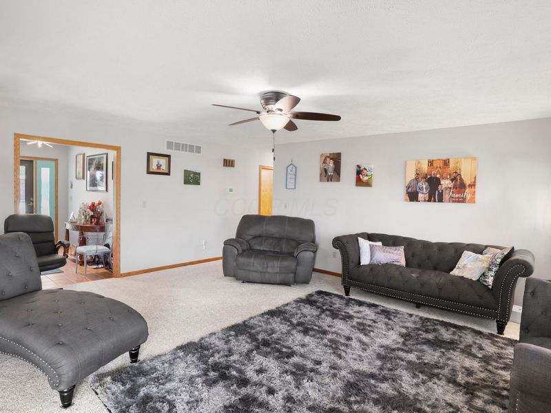 437 Garden Place , Marion, OH 43302 Photo 9