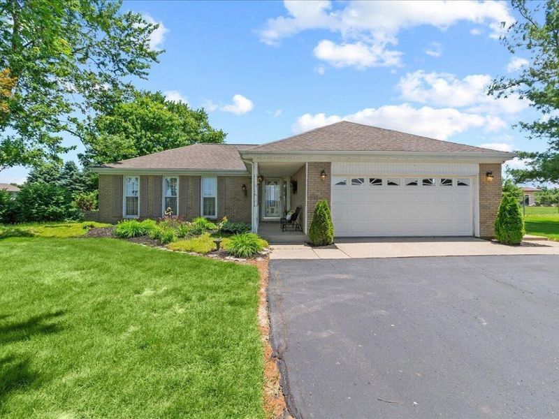 135 N Dugan Road , Urbana, OH 43078 Photo 2