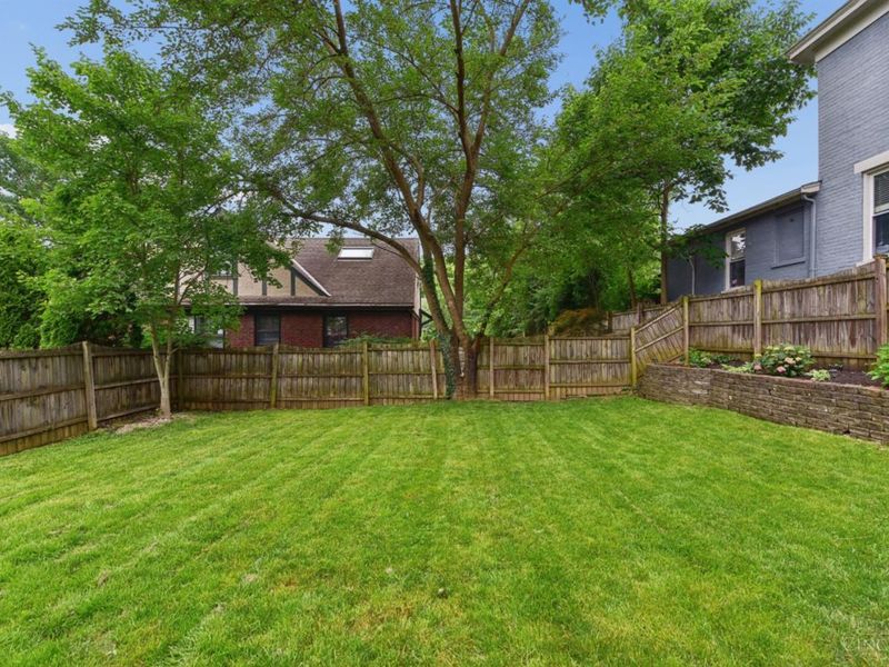 3766 Marburg Avenue, Cincinnati, OH 45209 Photo 2
